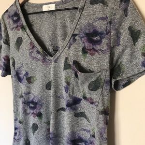 Anthropologie Tops - Anthropologie Tla Floral V-Neck Shirt Anthropologie Tops - Anthropologie Tla Floral V-Neck Shirt